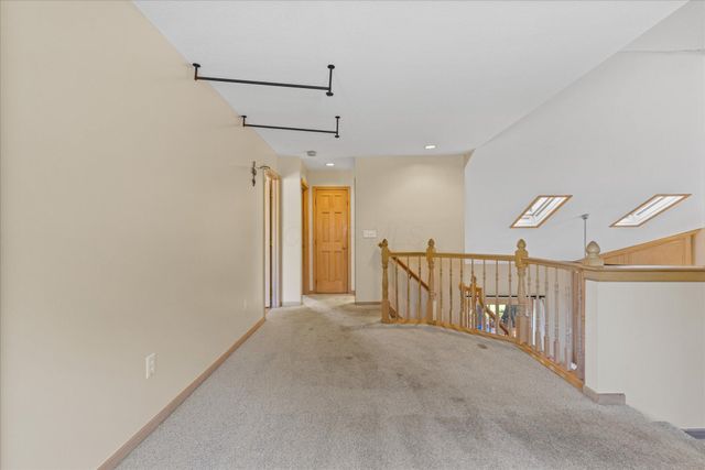 900 Old Pine Drive, Columbus, OH 43230