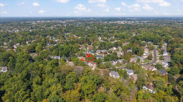 900 Old Pine Drive, Columbus, OH 43230