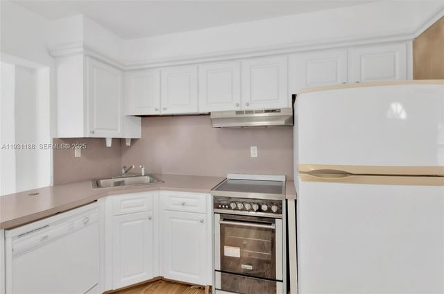 17031 NW 12th Ave, Miami Gardens, FL 33169