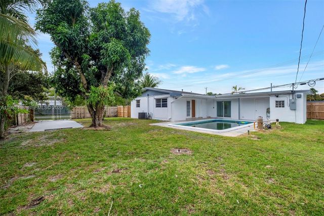 17031 NW 12th Ave, Miami Gardens, FL 33169