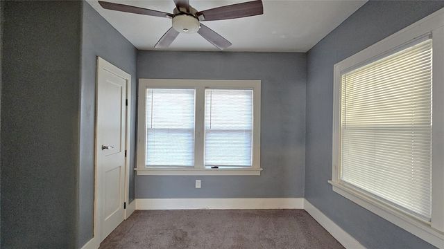 1800 5TH Avenue SE, Cedar Rapids, IA 52403