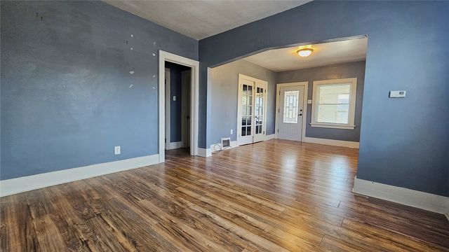 1800 5TH Avenue SE, Cedar Rapids, IA 52403