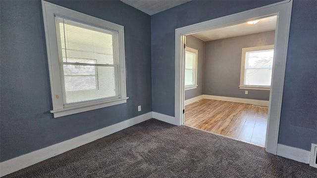 1800 5TH Avenue SE, Cedar Rapids, IA 52403