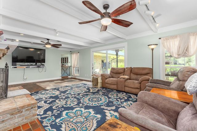 1005 Oak Drive, Liberty, TX 77575