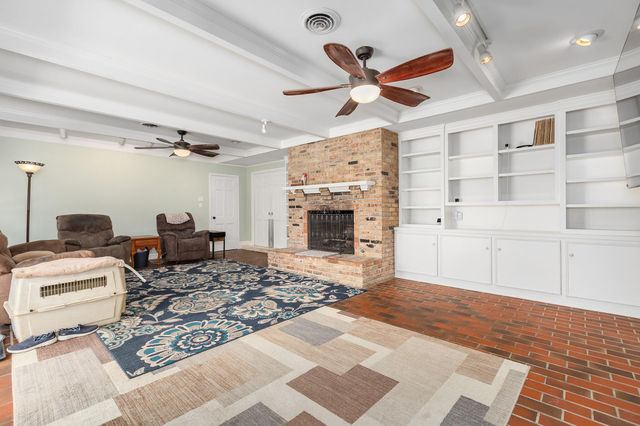 1005 Oak Drive, Liberty, TX 77575