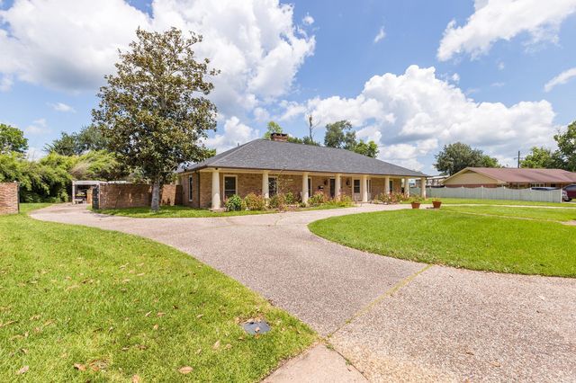 1005 Oak Drive, Liberty, TX 77575