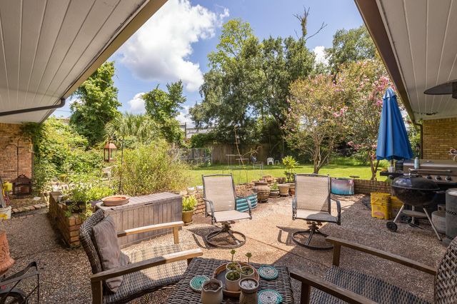 1005 Oak Drive, Liberty, TX 77575