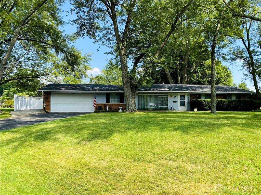 4185 Eckworth Drive, Bellbrook, OH 45305