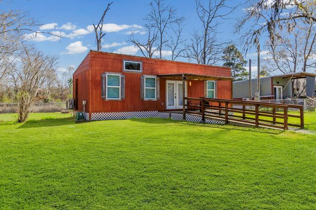 211 Captain Kidd Lane, Point Blank, TX 77364