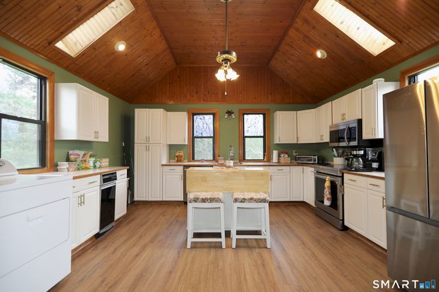 90 Hayden Station Road, Windsor, CT 06095
