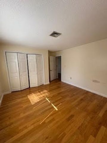 181 Littleton Rd 236, Chelmsford, MA 01824
