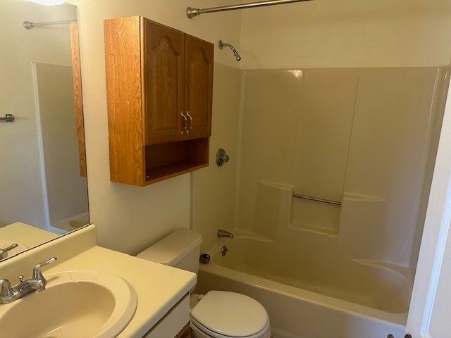 181 Littleton Rd 236, Chelmsford, MA 01824