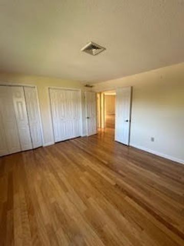181 Littleton Rd 236, Chelmsford, MA 01824