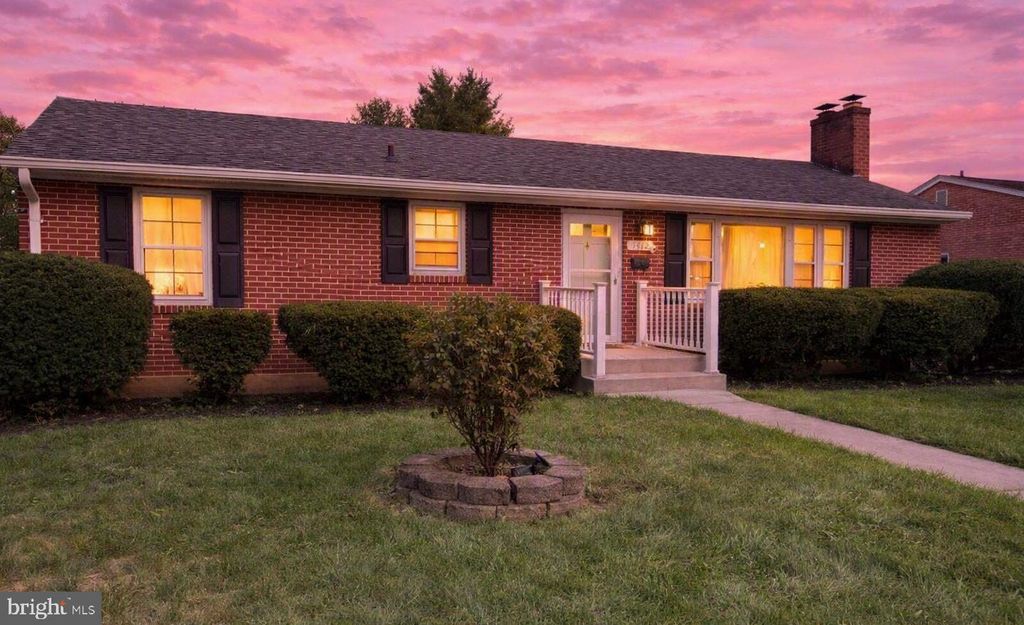 1412 S LOUDOUN ST, Winchester, VA 22601