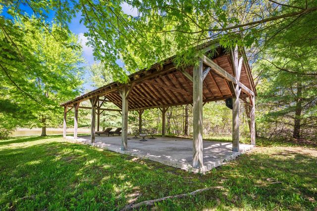 5553 Hidden Pond Lane, Sawyer, MI 49125