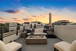 162 Placemark, Irvine, CA 92614