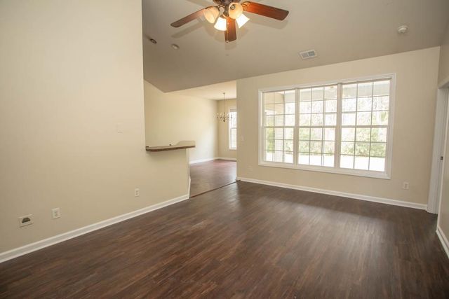 4693 Farm Lake Dr., Myrtle Beach, SC 29579