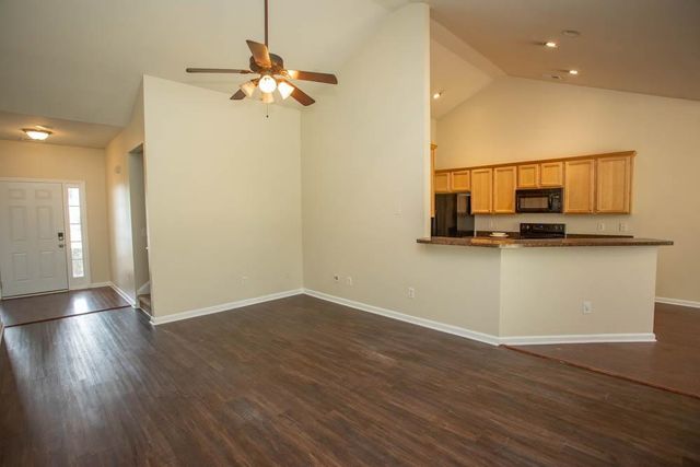 4693 Farm Lake Dr., Myrtle Beach, SC 29579