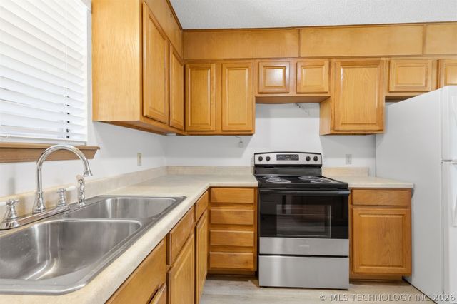 17870 Harding Road, Beggs, OK 74421