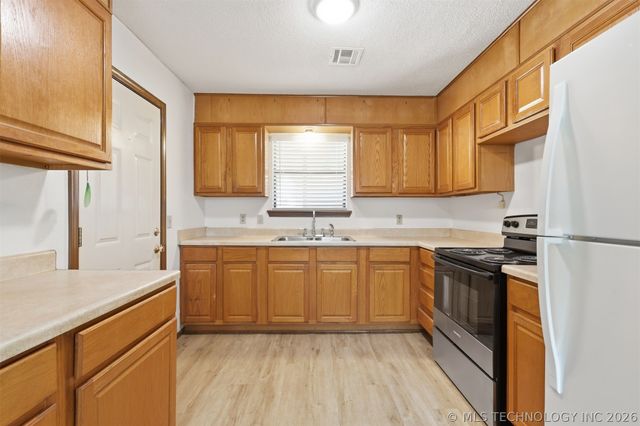 17870 Harding Road, Beggs, OK 74421