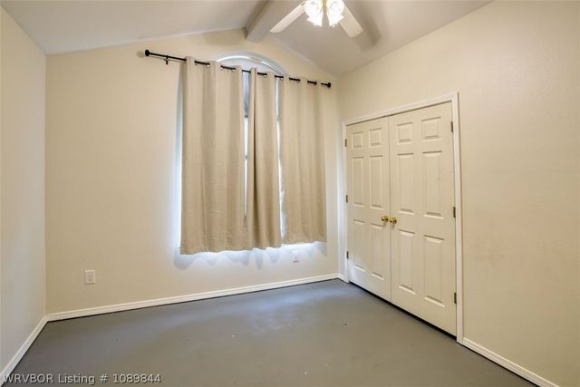 400 Village Drive, Lavaca, AR 72941