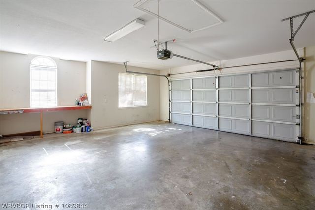 400 Village Drive, Lavaca, AR 72941