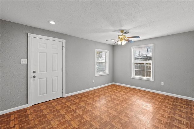 14029 Mcnair Street, Houston, TX 77015