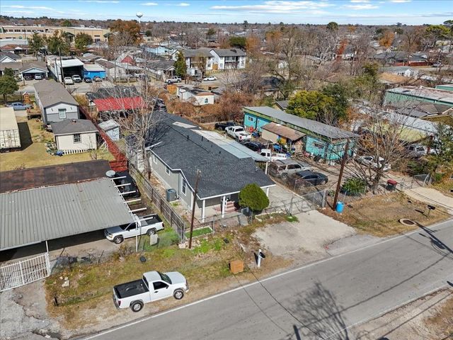 14029 Mcnair Street, Houston, TX 77015