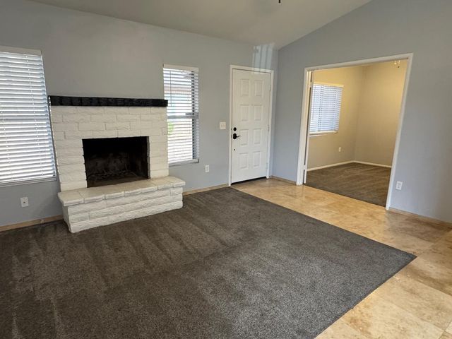 117 W Concorda Drive 103, Tempe, AZ 85282