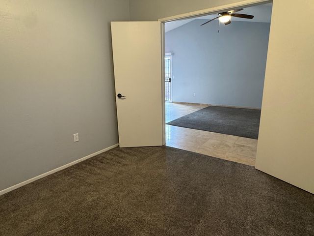 117 W Concorda Drive 103, Tempe, AZ 85282