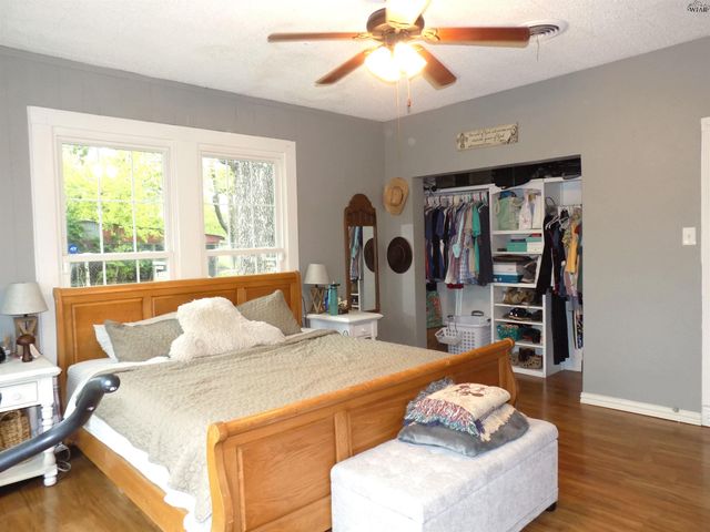 410 S MILL STREET, Bowie, TX 76230