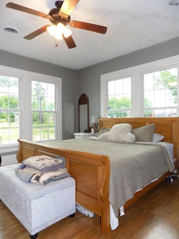 410 S MILL STREET, Bowie, TX 76230