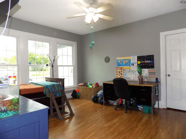 410 S MILL STREET, Bowie, TX 76230