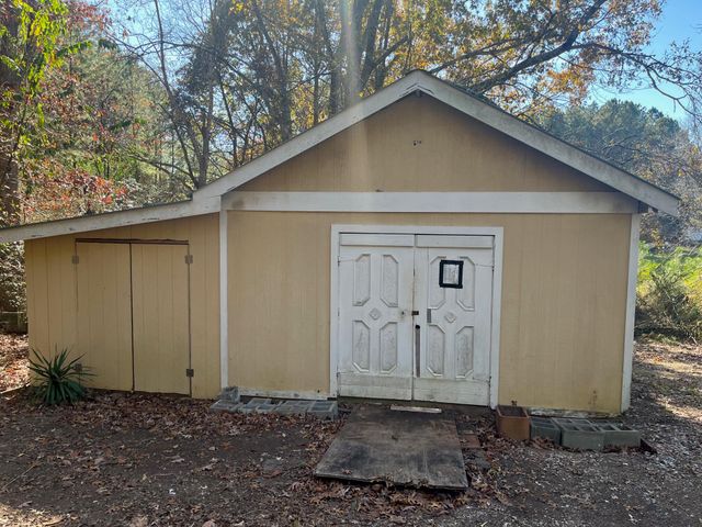 234 Dad Taylor Drive, Rock Spring, GA 30739