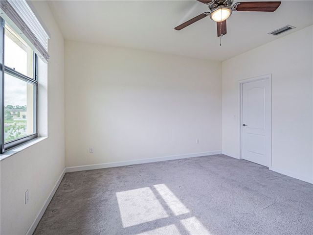 10092 W Villa Circle, Vero Beach, FL 32966