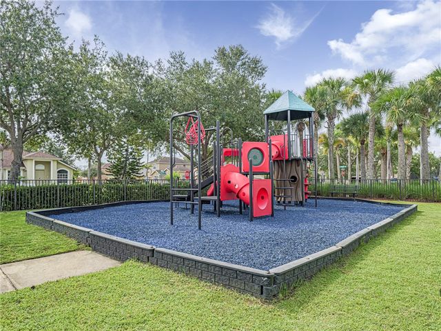 10092 W Villa Circle, Vero Beach, FL 32966