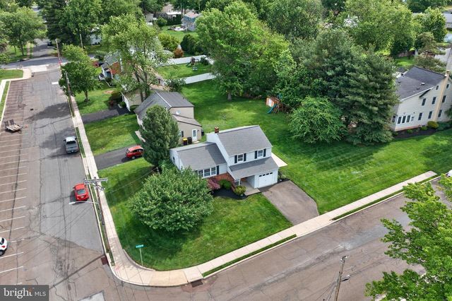 501 E 5TH ST, Lansdale, PA 19446