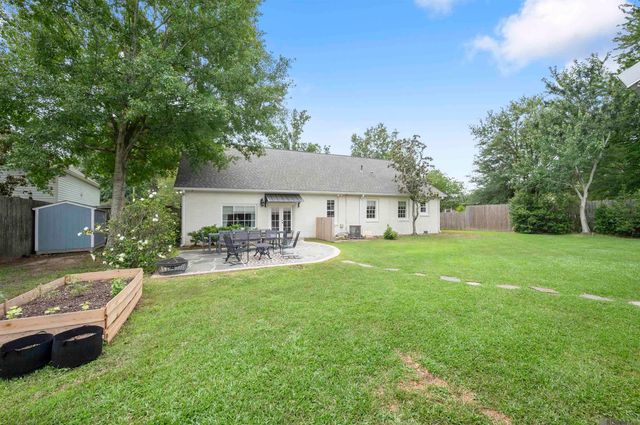 7843 Sevenoaks Ave, Baton Rouge, LA 70806