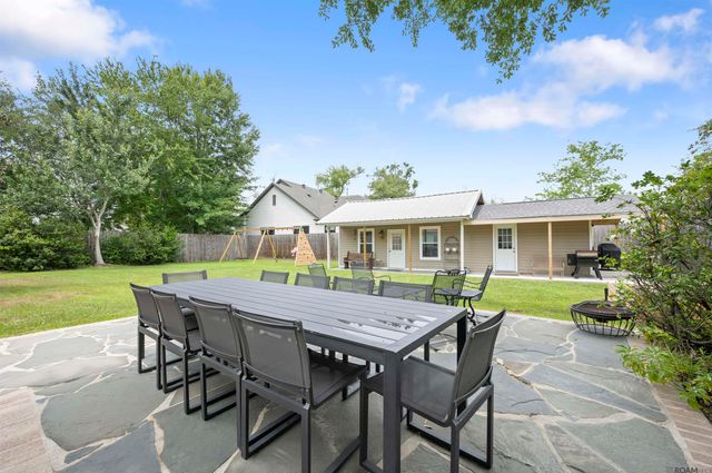 7843 Sevenoaks Ave, Baton Rouge, LA 70806