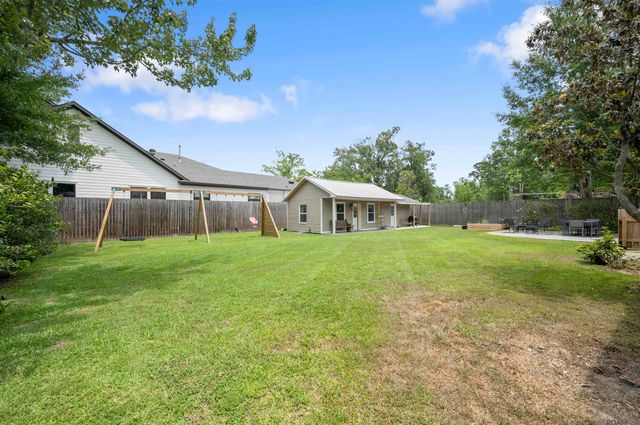 7843 Sevenoaks Ave, Baton Rouge, LA 70806