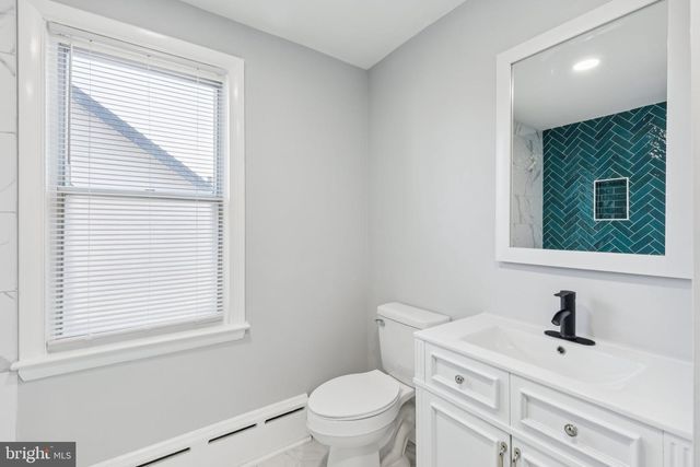 352 LAKEVIEW AVE, Drexel Hill, PA 19026