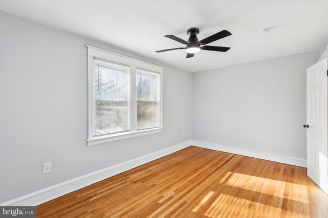 352 LAKEVIEW AVE, Drexel Hill, PA 19026