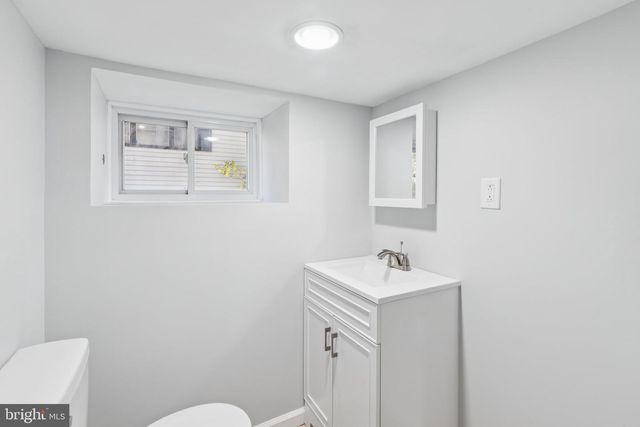 352 LAKEVIEW AVE, Drexel Hill, PA 19026