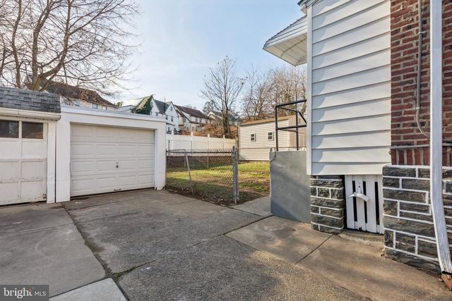 352 LAKEVIEW AVE, Drexel Hill, PA 19026