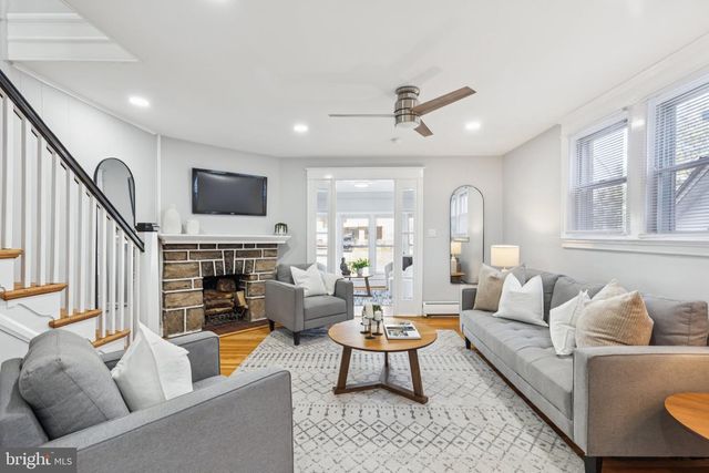 352 LAKEVIEW AVE, Drexel Hill, PA 19026