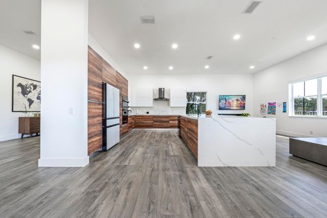 1250 Placid Court, Weston, FL 33327