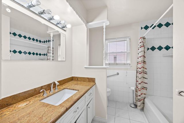 1714 Droxford Drive, Houston, TX 77008