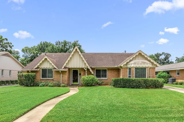 1714 Droxford Drive, Houston, TX 77008