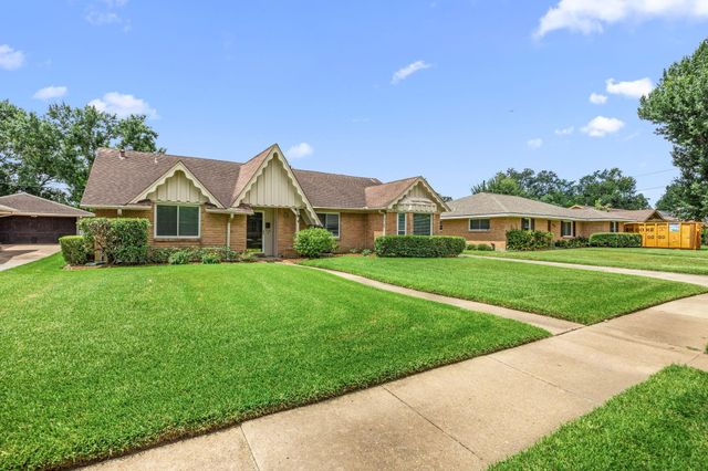 1714 Droxford Drive, Houston, TX 77008