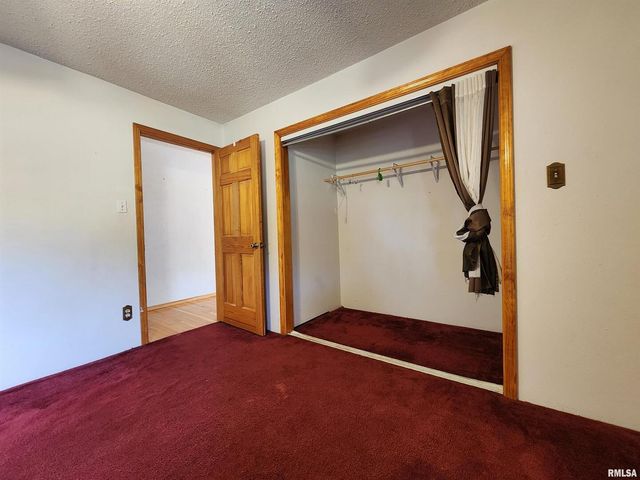 10107 Sugar Creek Road, Benton, IL 62812